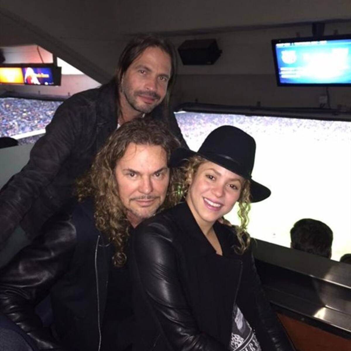 Shakira se junta con Maná en su nuevo disco