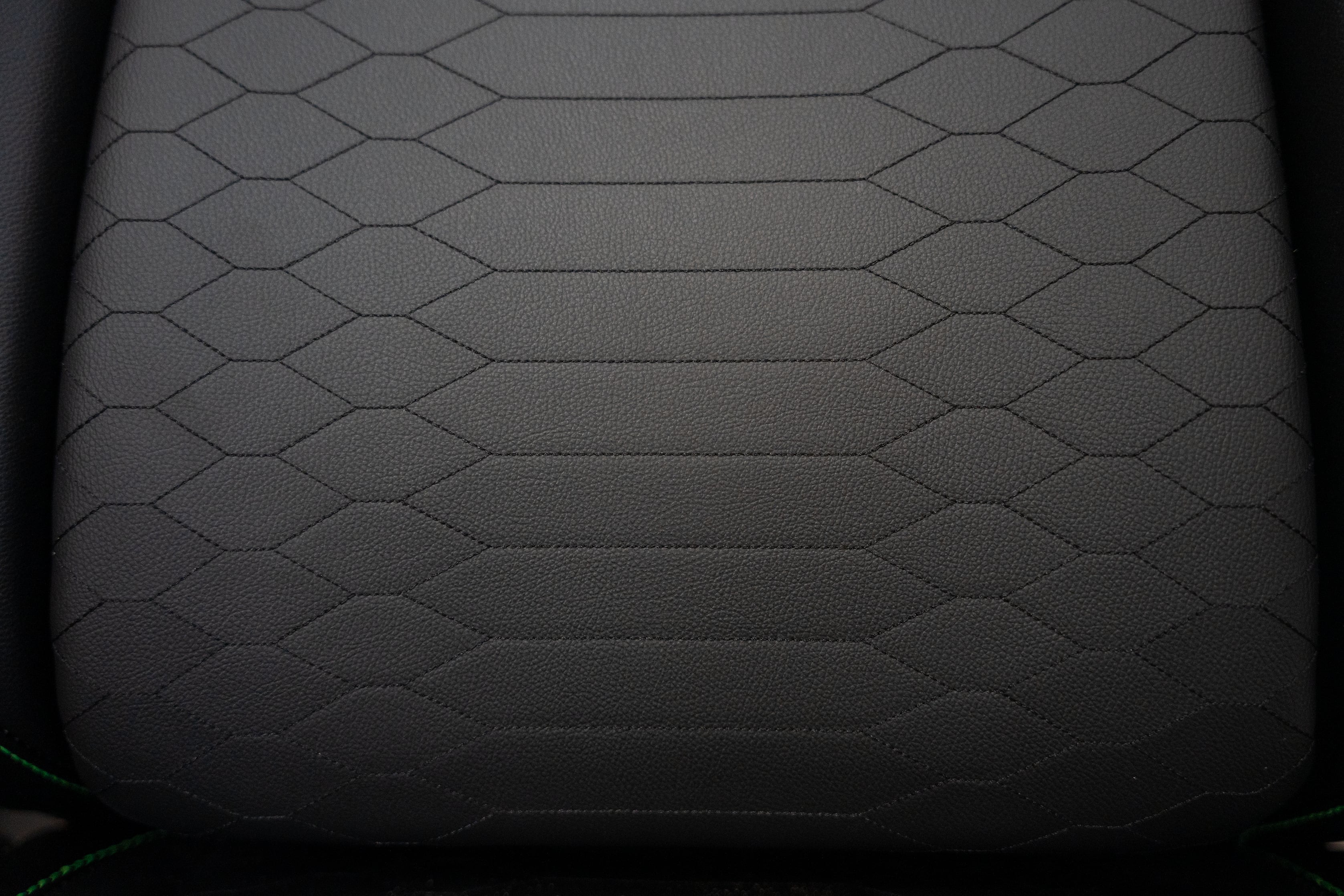 Razer Iskur V2 NewGen: la silla que cambia tu escritorio más que un ratón o un teclado