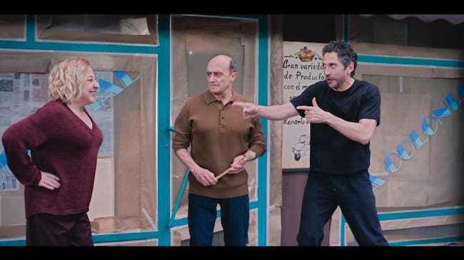 Carmen Machi, Pepe Viyuela y Paco León en 'Aída y vuelta'. / Sony