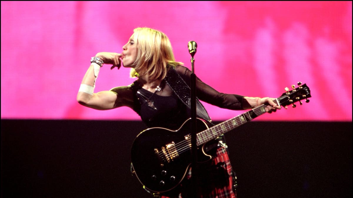 Madonna, Hombres G, Héroes del Silencio y El Canto del Loco reinaron en la lista una semana de enero como esta