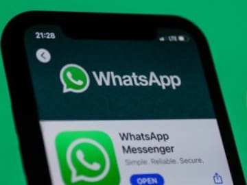 Los últimos trucos de WhatsApp: cómo guardar chats, contactar sin número y escuchar un audio sin mandarlo