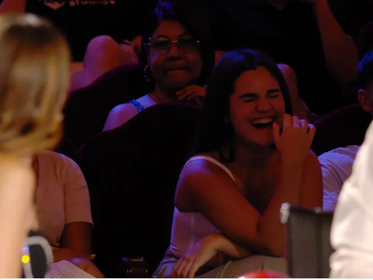 Daniella, la hija de Paula Echevarría y David Bustamente, no puede aguantar la risa al ver como el tiktoker Hermoti imita a su padre