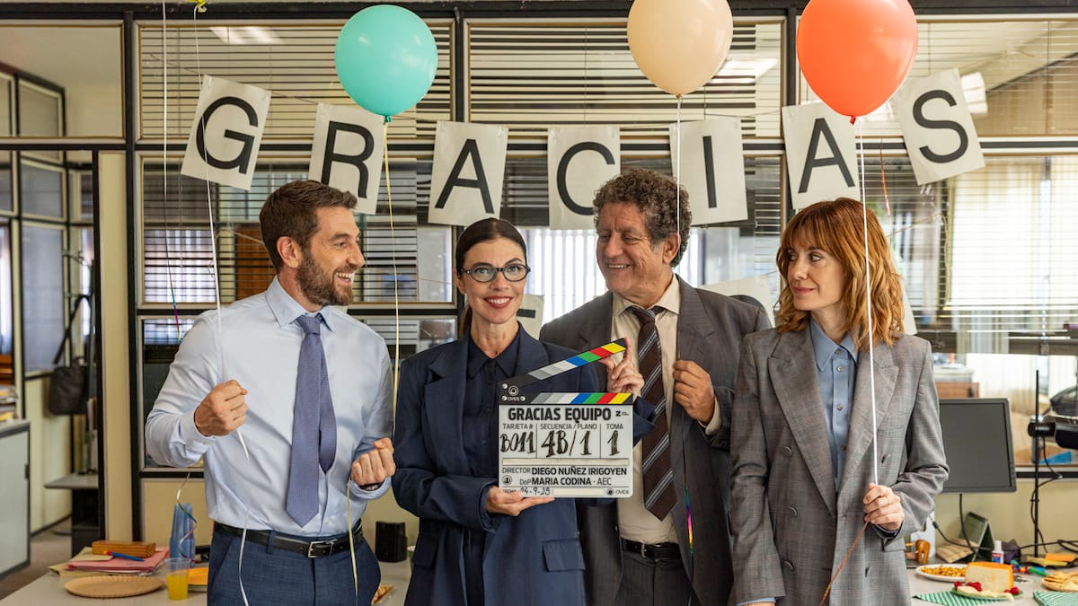 'Gracias, equipo' enfrenta a sus protagonistas en una batalla laboral: "El instinto de supervivencia te hace no ser tan buena persona"