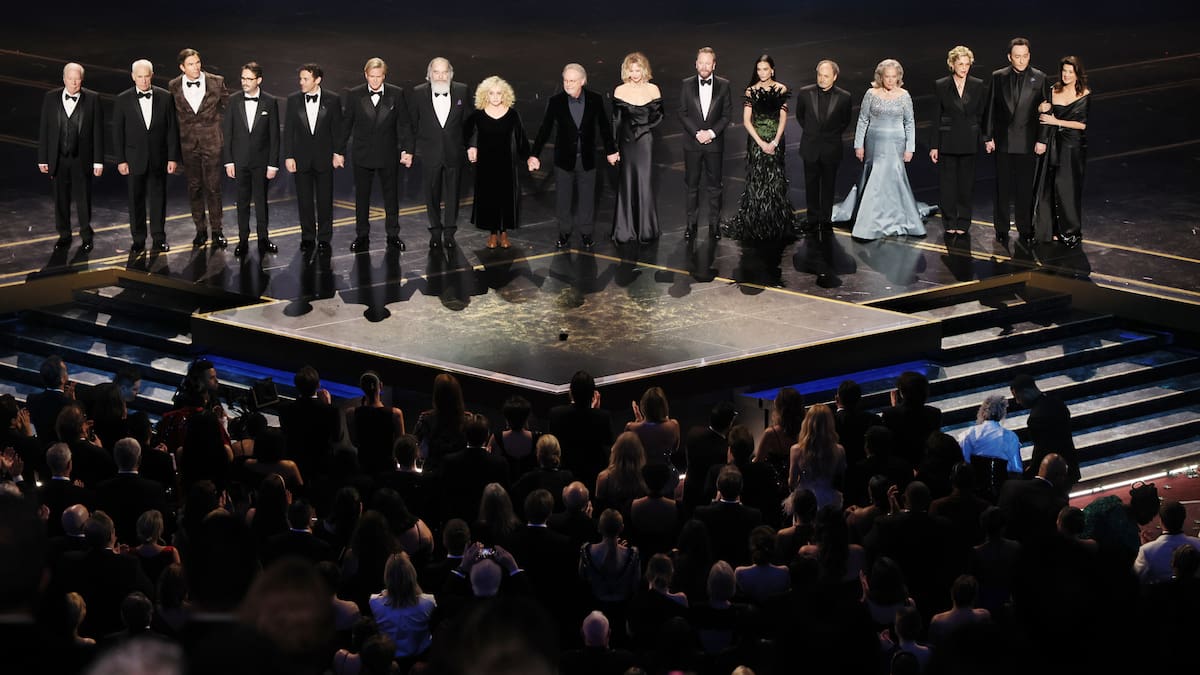 El In Memorian de los Premios Oscar 2026 genera críticas por la ausencia de James Van Der Beek, Brigitte Bardot o Eric Dane