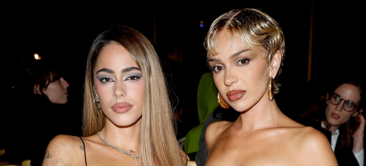 Tini y Bad Gyal, juntas en el desfile de Balmain en la Paris Fashion Week