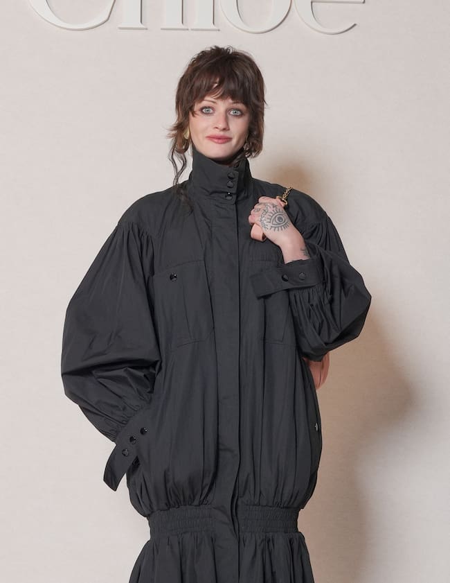 Esther McGregor en el desfile de Chloé