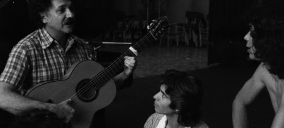 Ricardo Pachón, a la izquierda, es el productor de 'La leyenda del tiempo', el álbum con lo que Camarón irrumpió la música como se conocía hasta el momento.