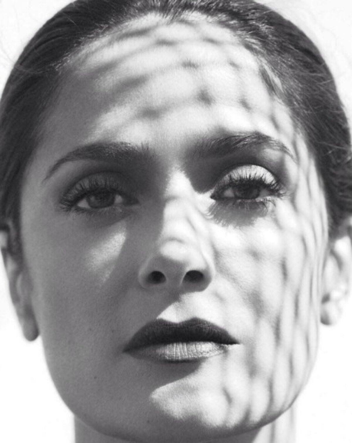 Salma Hayek, diosa para la revista GQ.