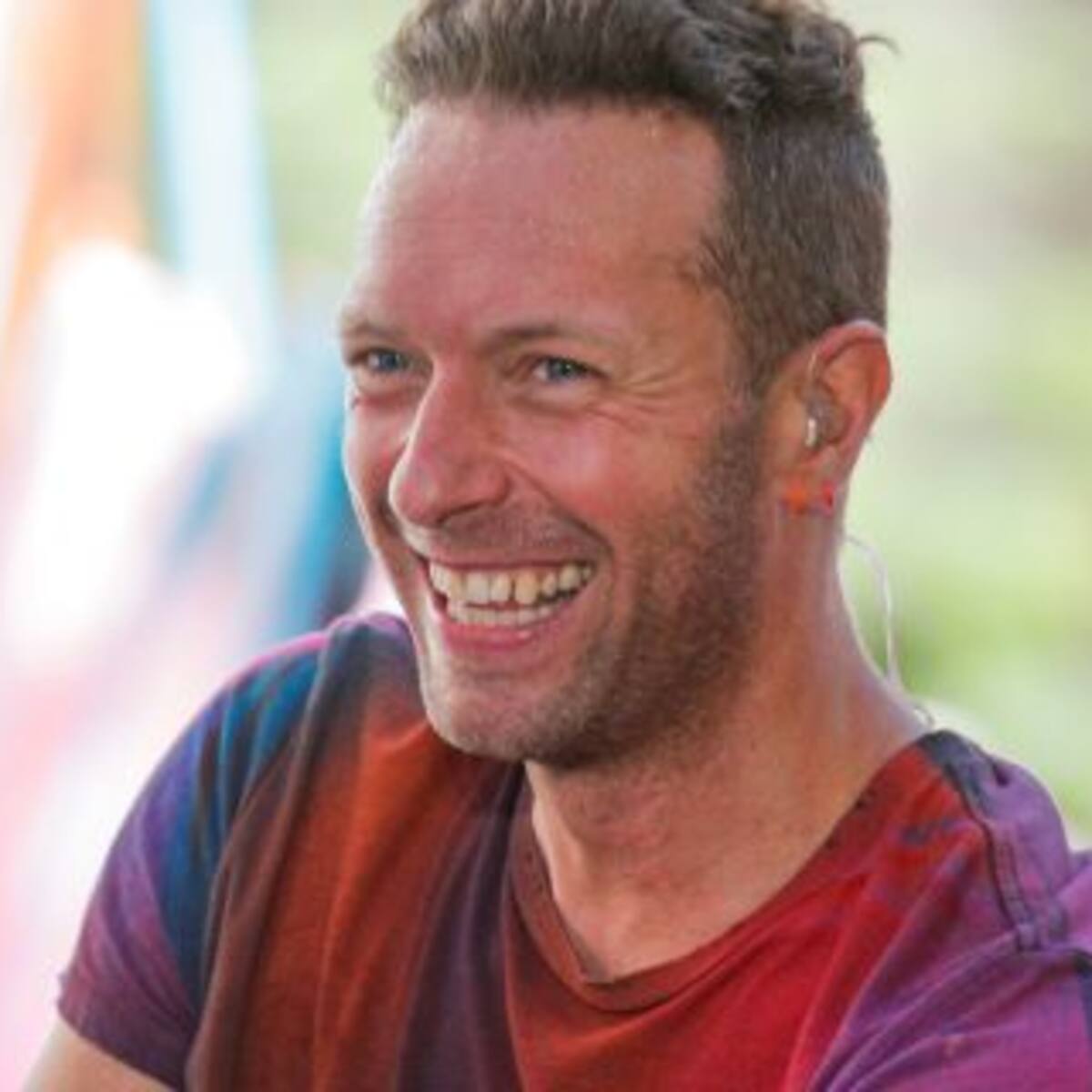 Chris Martin sorprendió a una pareja con un "regalo de bodas"