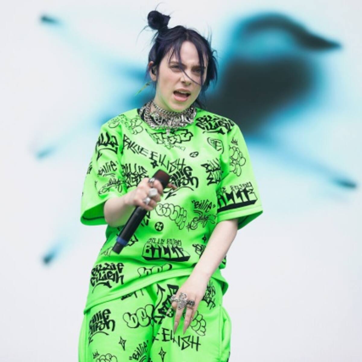 Billie Eilish lanza su línea de ropa