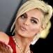 Bebe Rexha reaparece y está irreconocible
