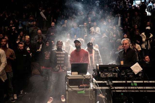 Kanye West en la presentación de su colección y de su disco.