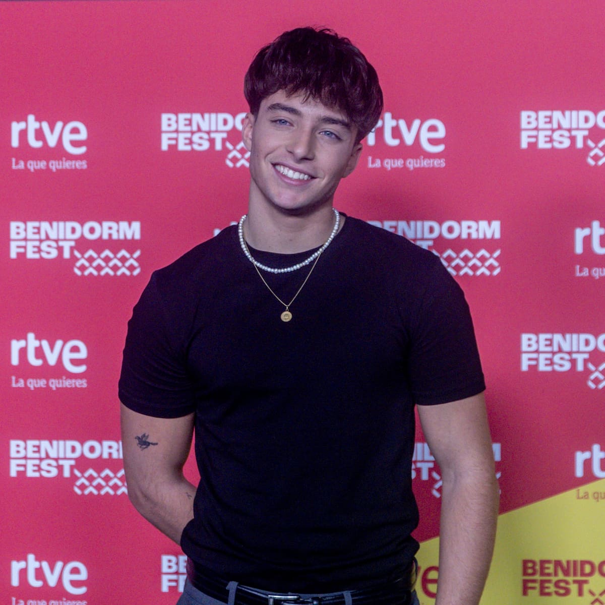 Así es la letra y significado de la canción ‘¿Qué Vas A Hacer?’ de Izan Llunas, concursante del Benidorm Fest 2026