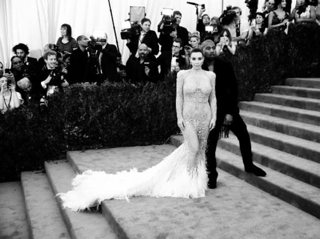 Kim Kardashian y Kaney West en la gala MET de 2015.