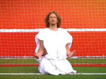 ¿Quién es Javi Poves y por qué le han inhabilitado 2 años en el fútbol español?