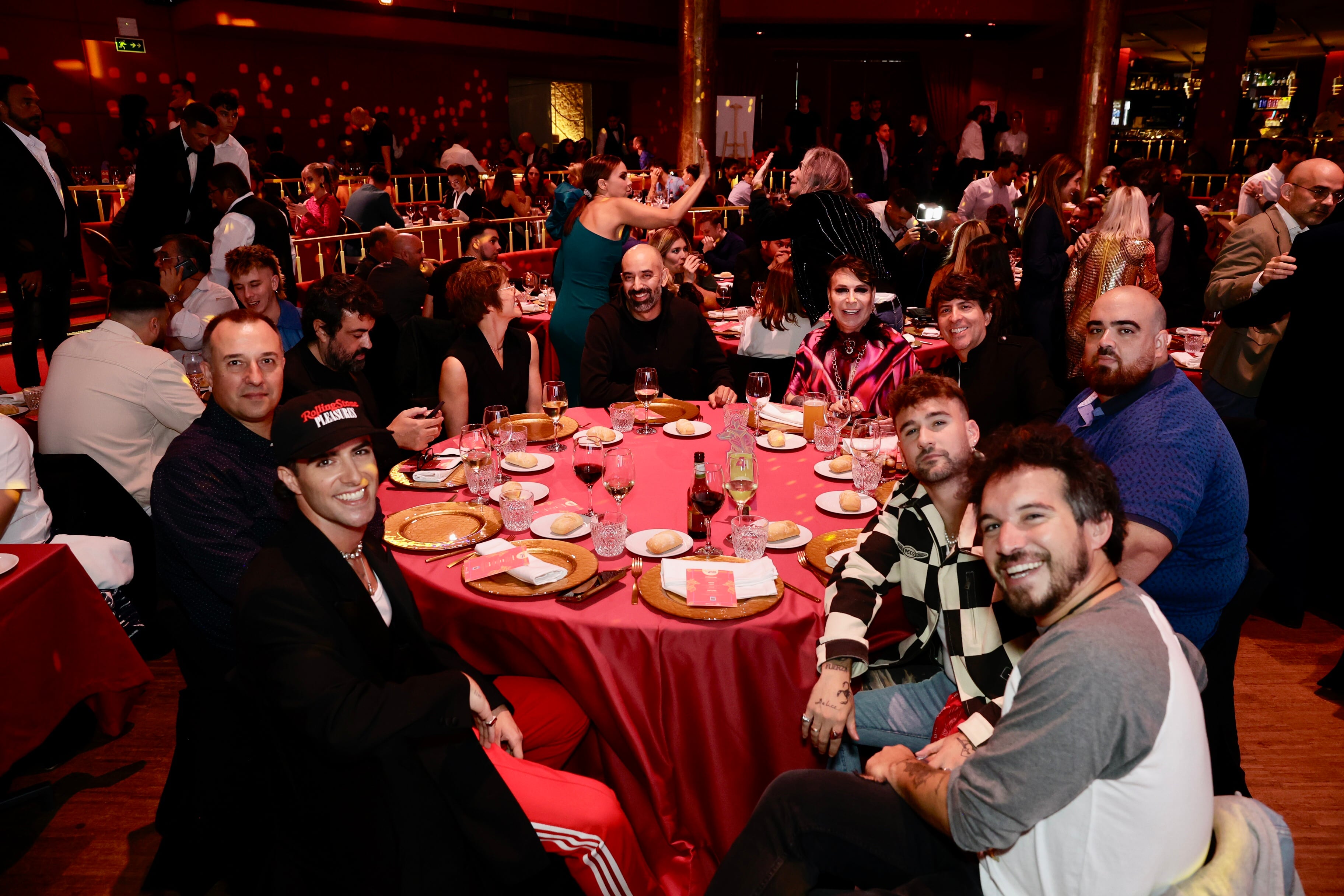 Álvaro de Luna, Maestro Joao y Dani Fernández en la cena de nominados de LOS40 Music Awards Santander 2023 / Foto: Jorge París y Elena Buenavista