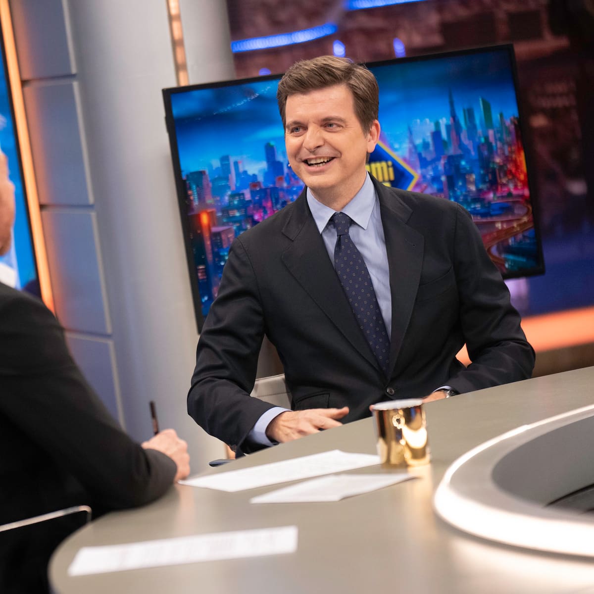 Marc Giró cuenta en 'El Hormiguero' cómo fue trabajar con Tamara Falcó: "Me entendería mejor con los marcianos"