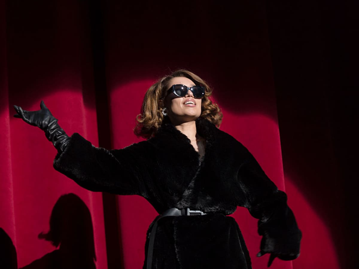 Todos los secretos del explosivo show de Raye en Barcelona