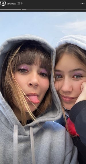 Aitana y María Bernardeau juntas en Instagram.