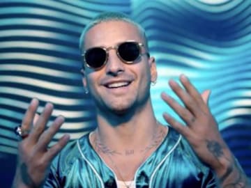 Maluma rompe los moldes y se convierte en el primer hombre en ser portada de Elle