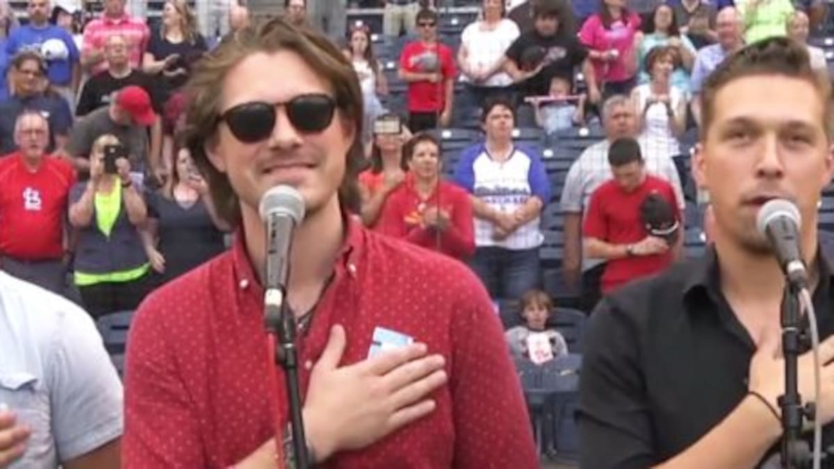 Hanson se reunió después de 20 años para cantar “Mmmbop”