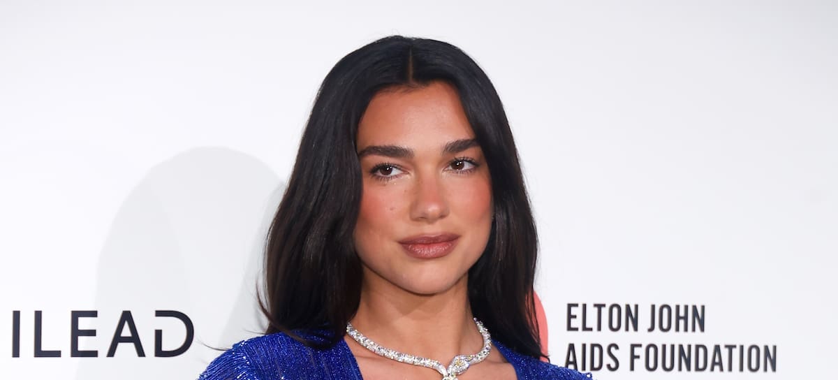 WEST HOLLYWOOD, CALIFORNIA - 15 DE MARZO: Dua Lipa asiste a la 34.ª Fiesta Anual de la Fundación Elton John contra el SIDA para ver la entrega de los Premios Óscar el 15 de marzo de 2026 en West Hollywood, California. (Foto de Kayla Oaddams/FilmMagic)