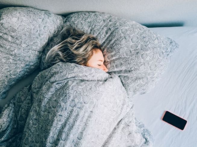 Estudios aseguran que una buena manta puede ayudar a reducir el insomnio