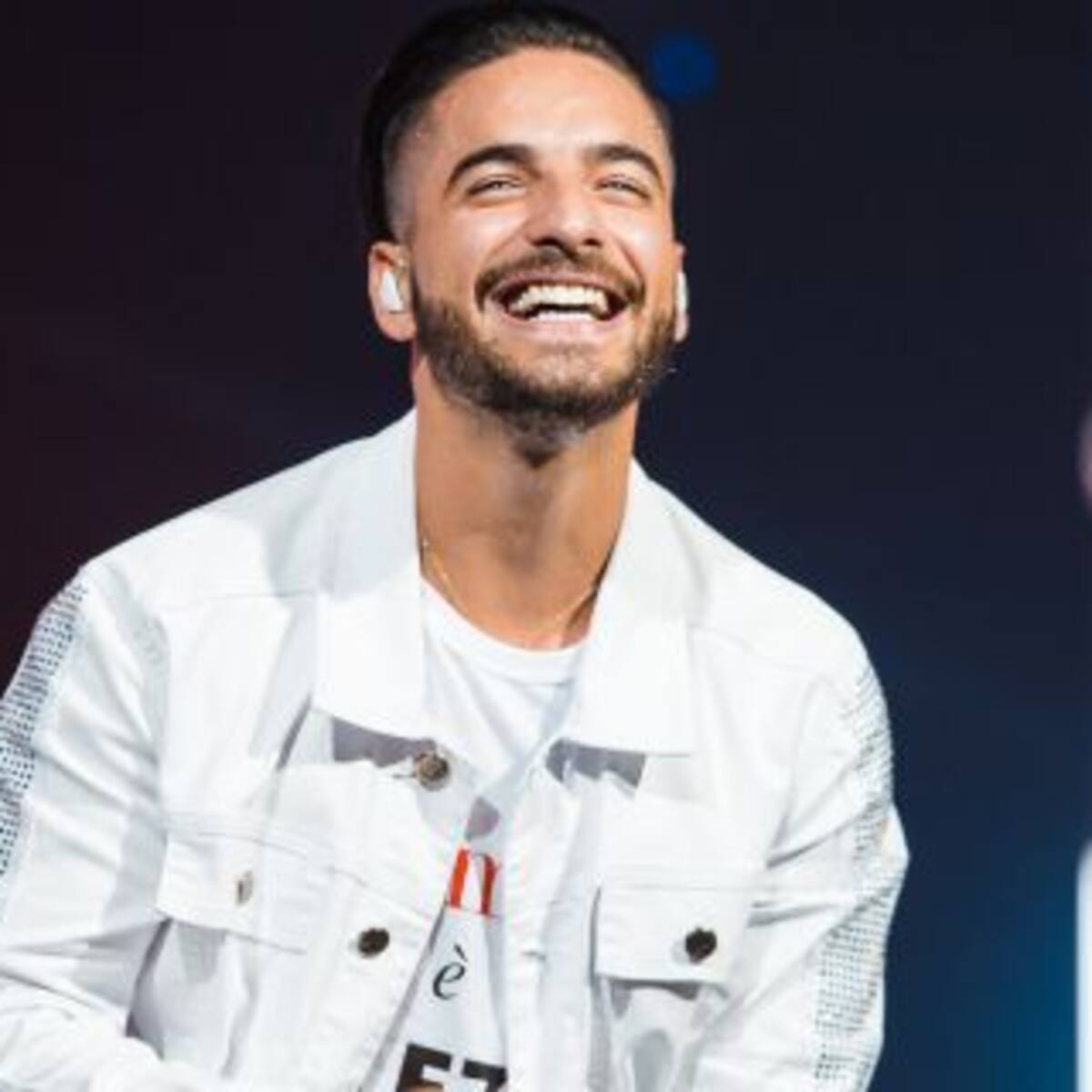 ¡Maluma enloquece a sus fans con un pantalón apretado!