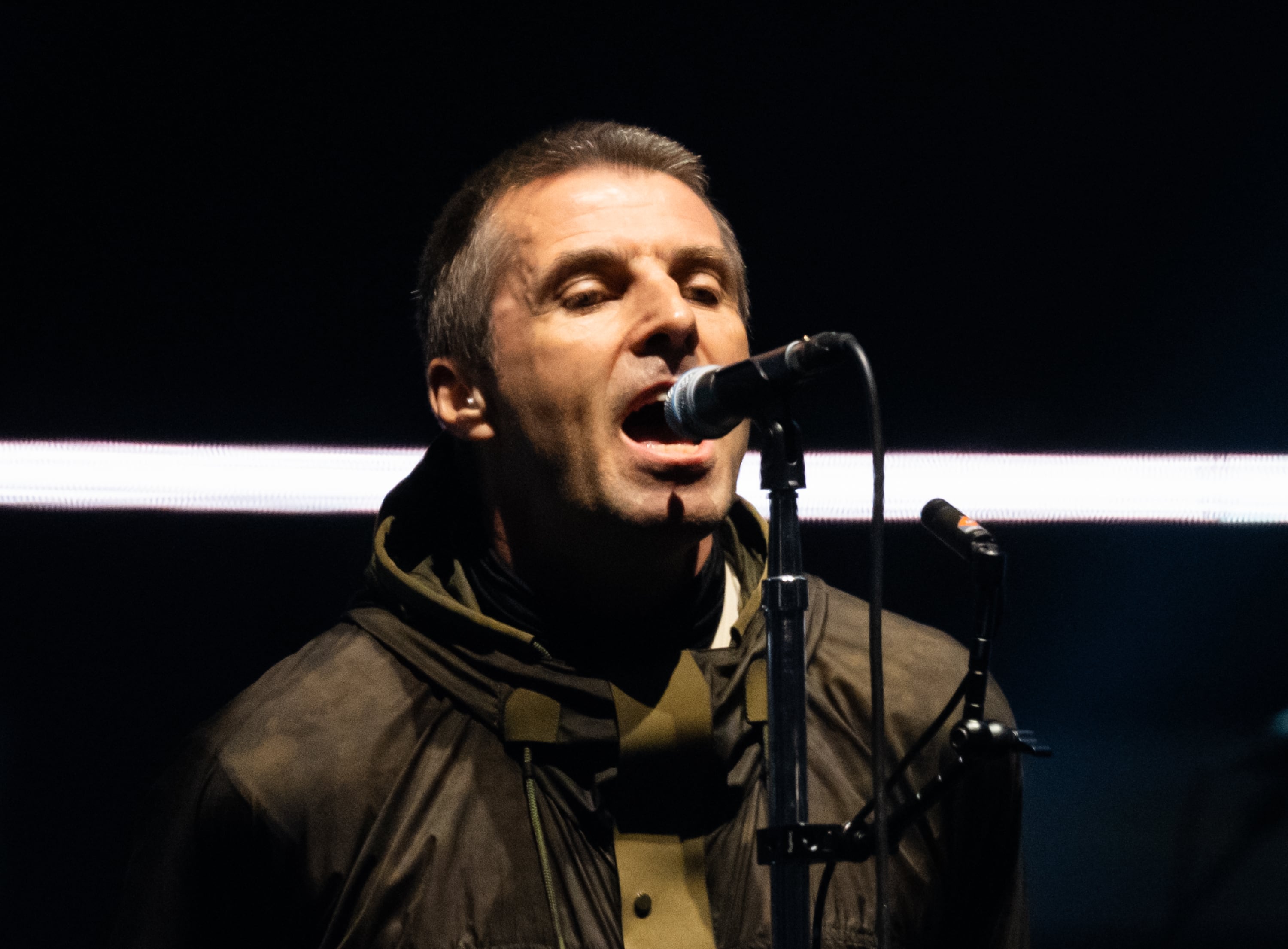 Liam Gallagher (Oasis), en directo en su show de regreso en Cardiff (Gales)
