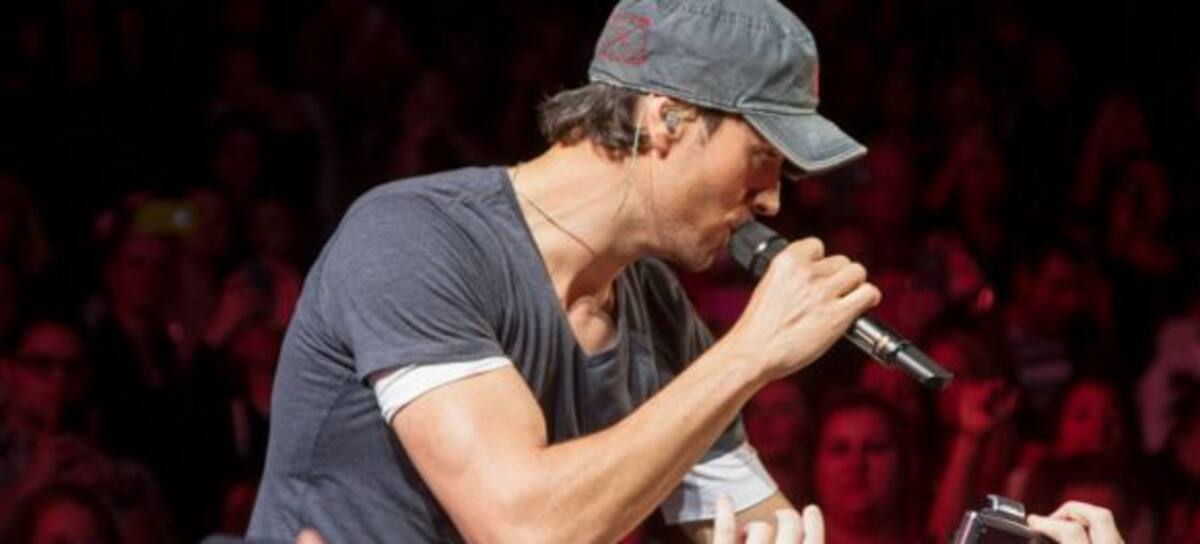 El playback de Enrique Iglesias se hizo viral!