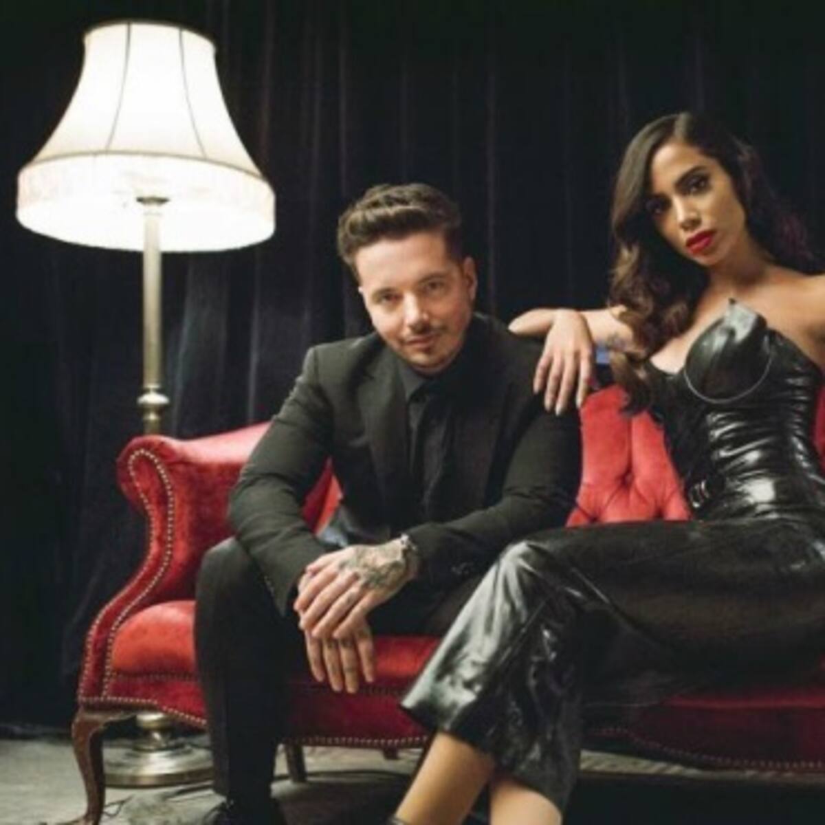 J Balvin y Anitta nos llevan "Downtown"