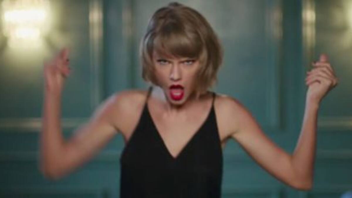 Así baila Taylor Swift en su casa cuando nadie la ve