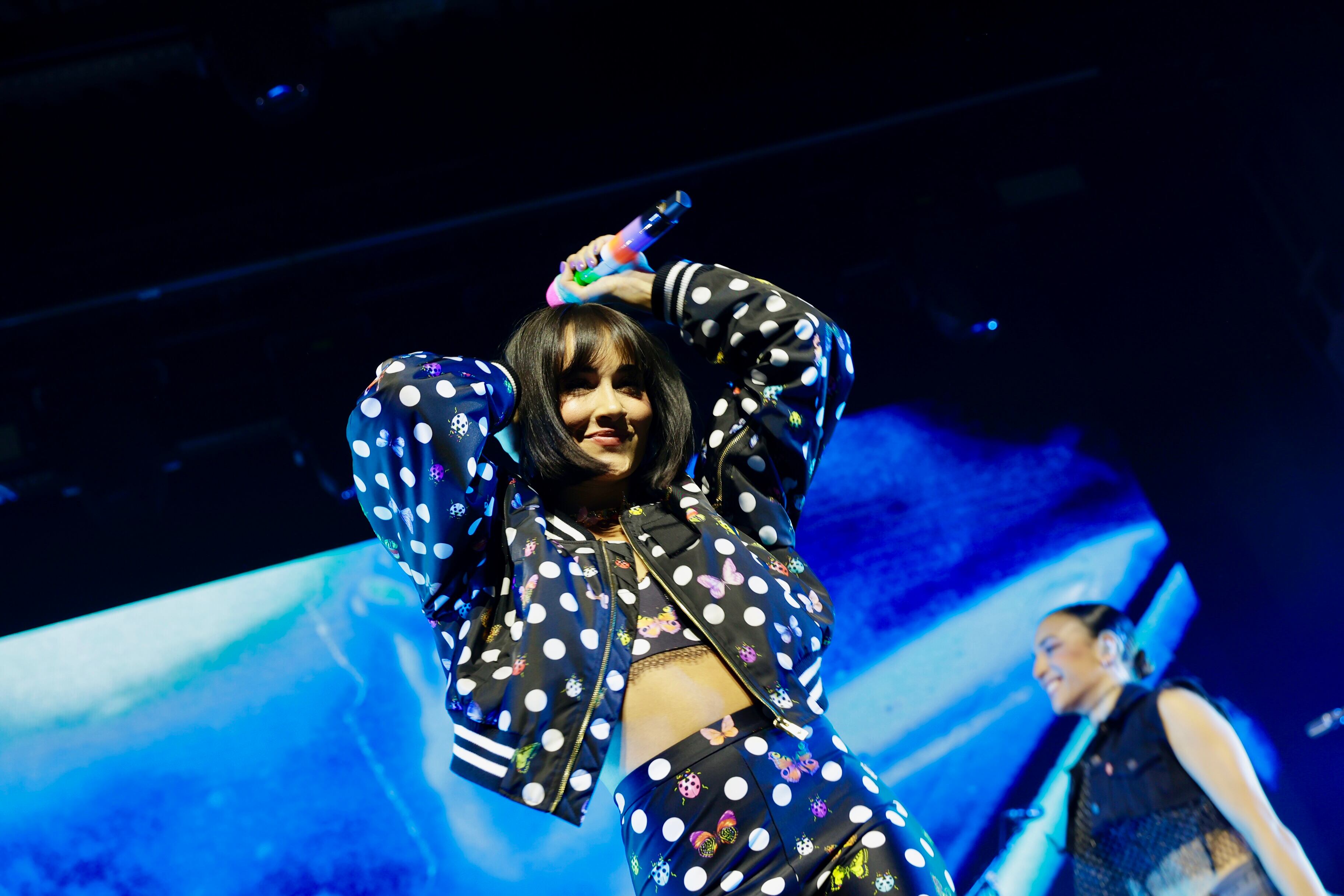 Aitana durante una de las actuaciones en LOS40 Básico Santander