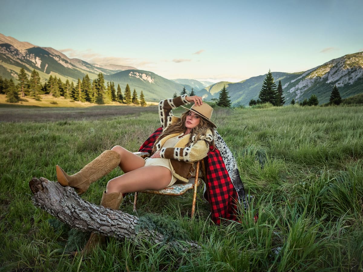 Shania Twain vuelve a sus raíces con 'Little Miss Twain'