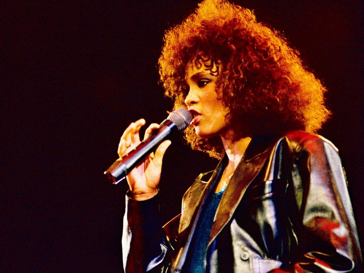 10 covers (que no sabías que lo eran) que superaron a la versión original y se convirtieron en himnos