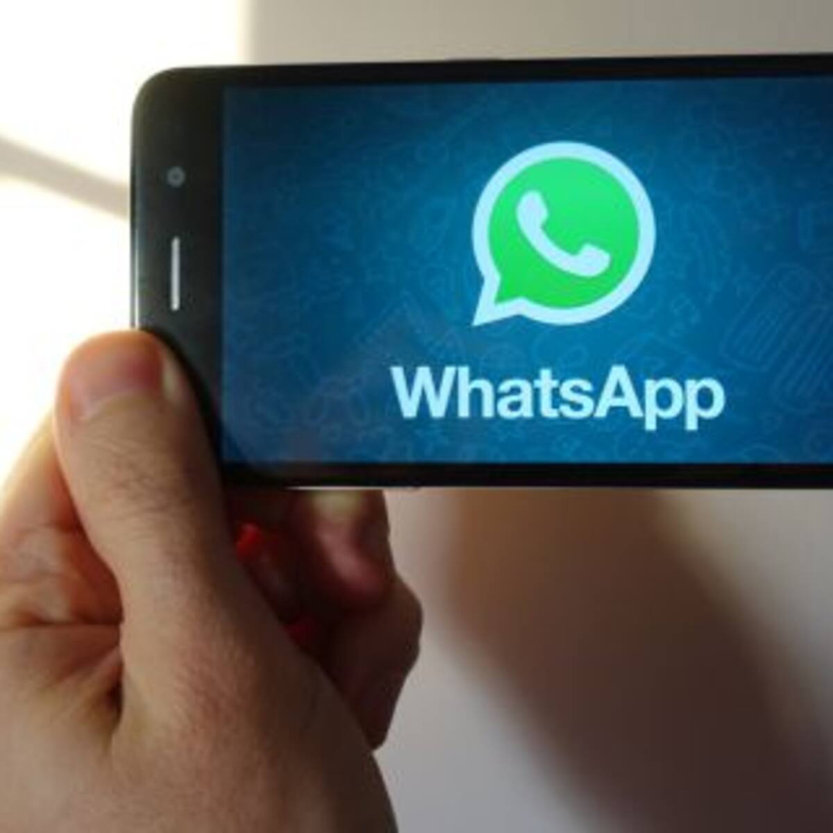WhatsApp permitirá escuchar los audios antes de enviarlos