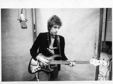 Cuando Bob Dylan destrozó los cánones del folk: ‘Bringing it all back home’ cumple 60 años