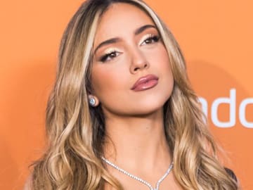 Ana Mena y Belinda, juntas en la versión en español de ‘Las 12’