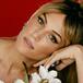 Edurne anuncia nueva canción, ‘Fresas y champán’, con foto sorpresa: “Pedazo de portada y de piernas”