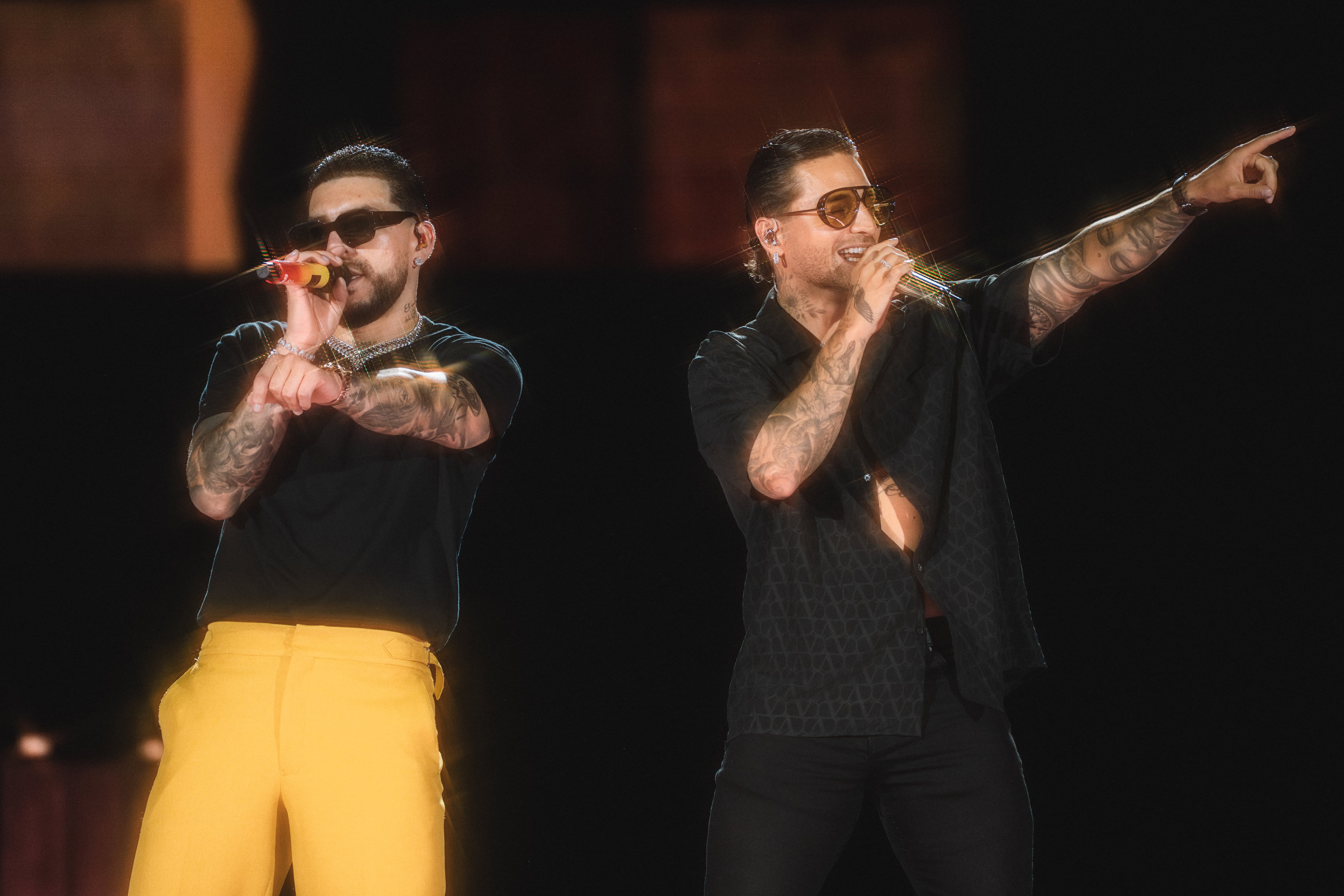 Ryan Castro y Maluma en concierto en Medellín