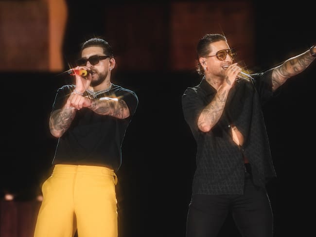 Ryan Castro y Maluma en concierto en Medellín