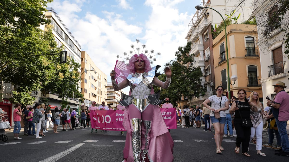 Manifestación del Orgullo LGTBIQ+ en Sevilla por el Pride 2026: horarios y recorrido de las carrozas