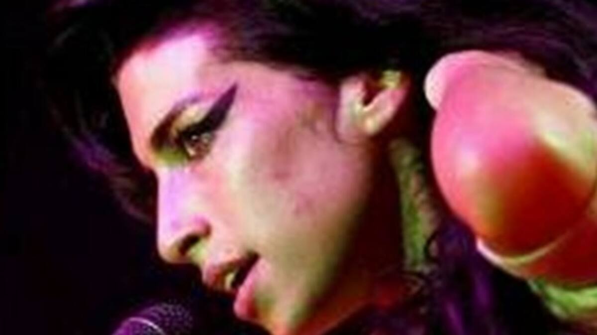 Amy Winehouse ahora dice que luchará por su matrimonio