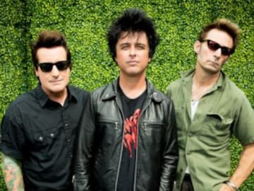 Billie Joe Armstrong, el cantante de Green Day, desvela el significado de Wake me up when September ends