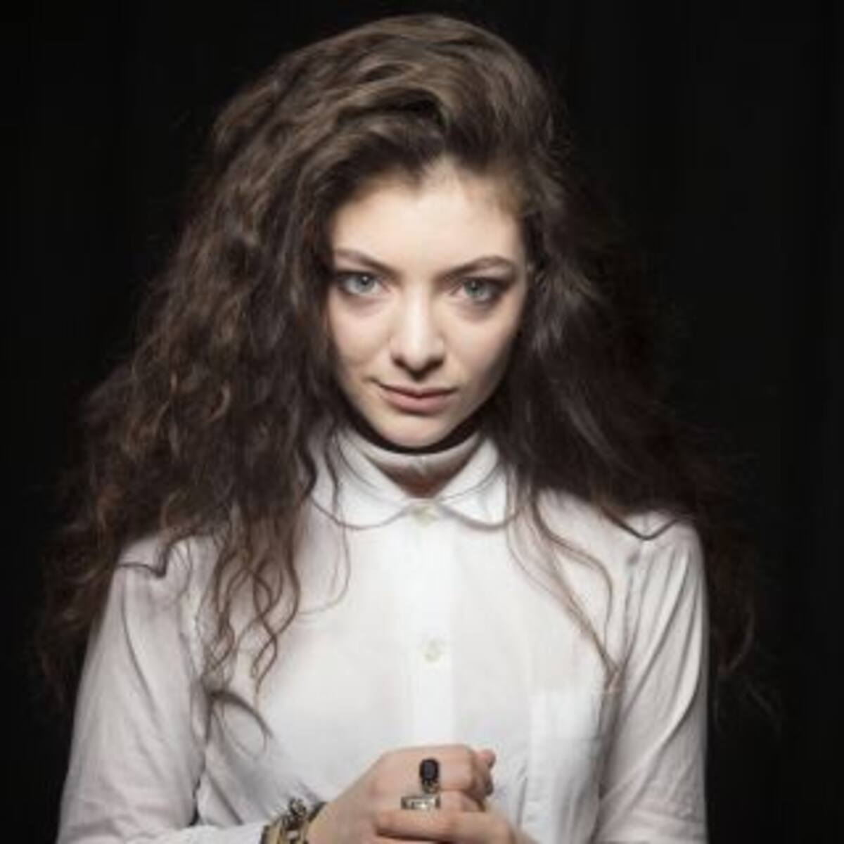 Lorde se aísla del mundo