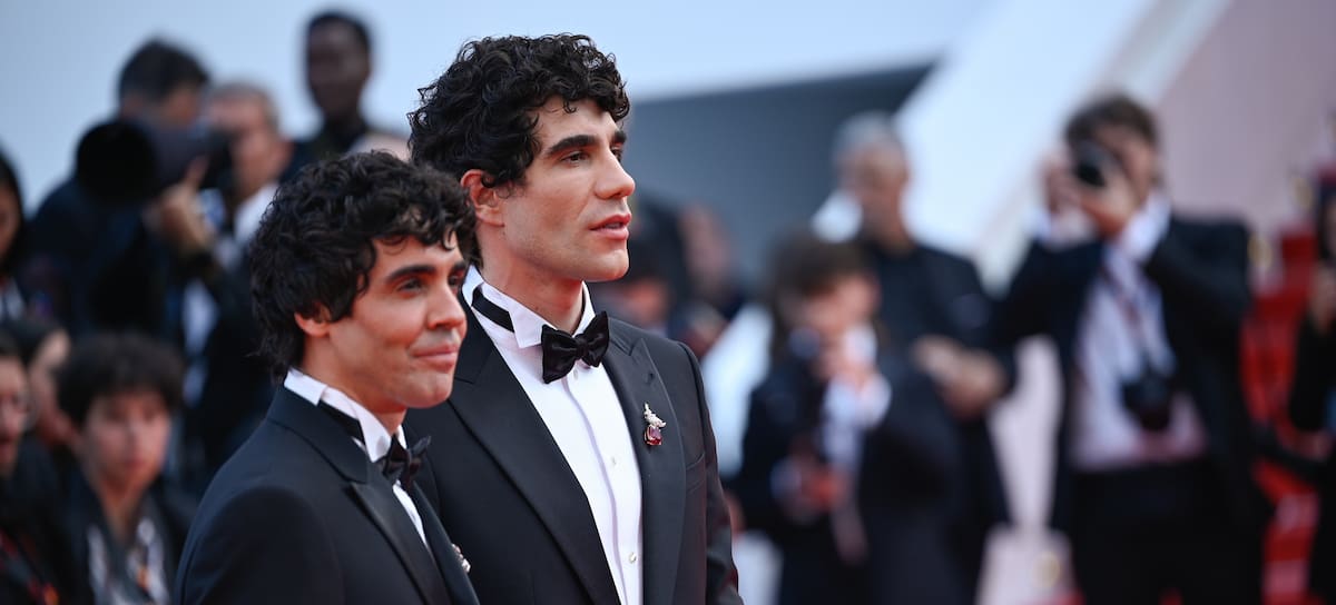 Javier Ambrossi y Javier Calvo en la presentación de 'La Bola Negra' en el Festival de Cannes. / Stephane Cardinale - Corbis/Corbis via Getty
