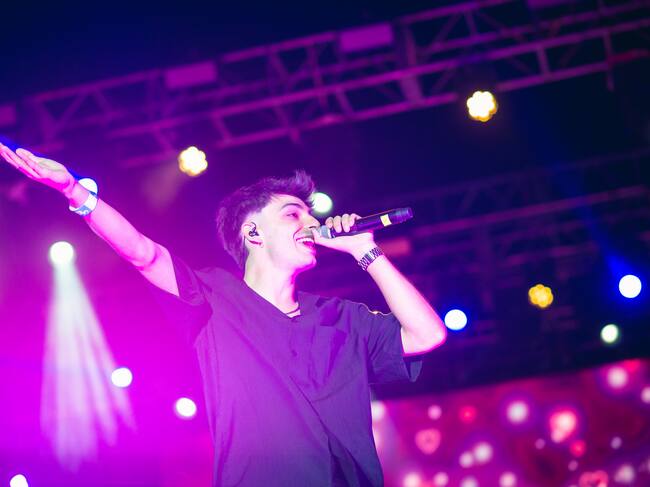 Iam Campillo vivió un sueño en San Pedro del Pinatar y nos regaló una versión mágica de 'Física o Química'.