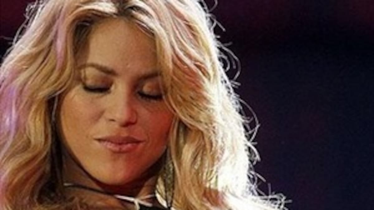 Shakira sacude el Soccer City en la ceremonia de apertura de la final del Mundial