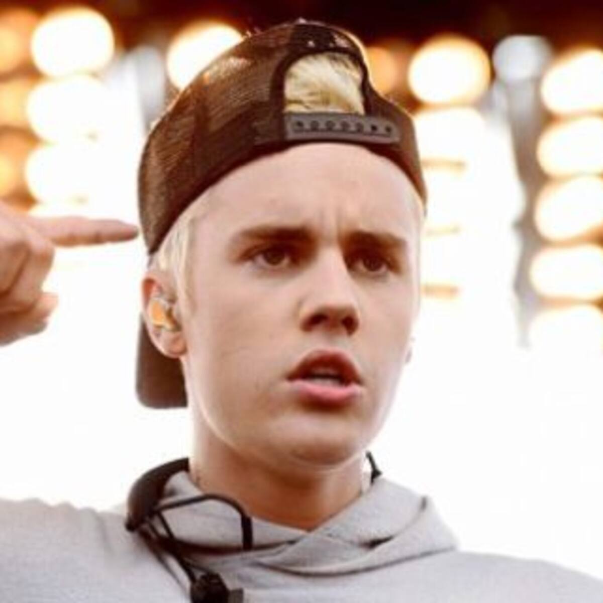 ¿A quién le quitó el primer lugar Justin Bieber?