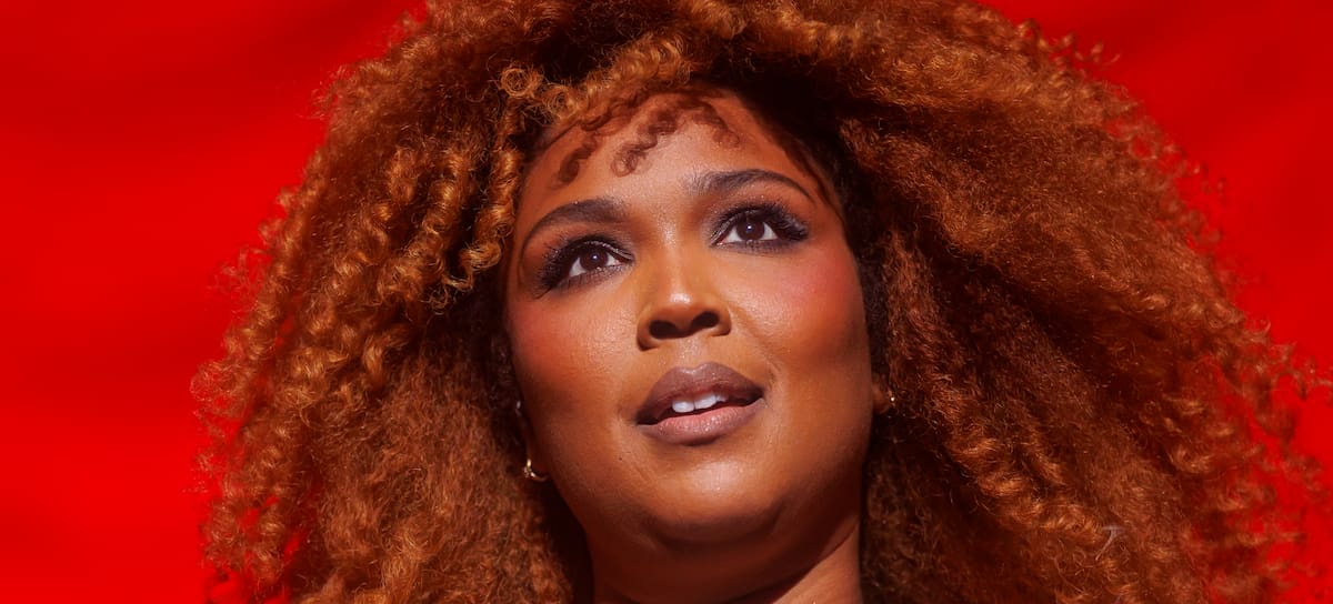 Lizzo ensalza a Janet Jackson diciendo que ya estaba mucho antes que Madonna y Britney Spears.